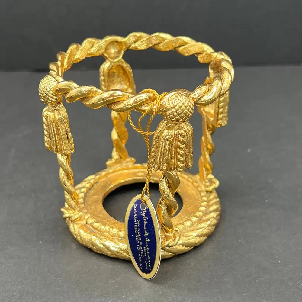 Stylebuilt Gold Plated Ormolu Porcelain Tassel Soap Dish and Toothbrush Holder